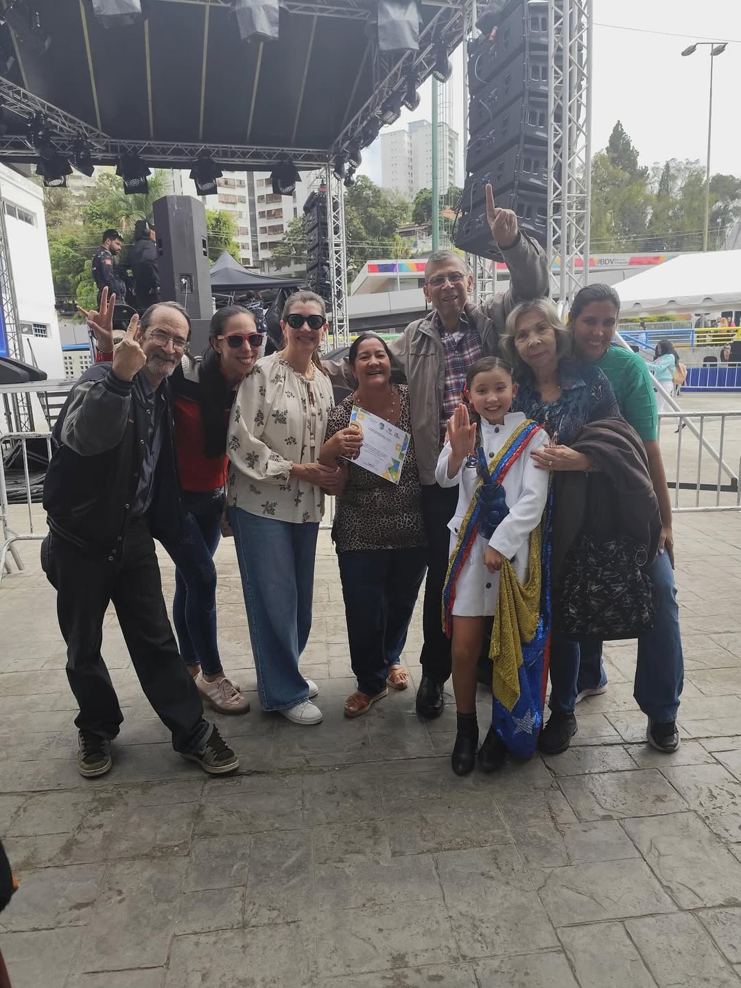 Valerie Bastidas 1er lugar en el Festival “Un Canto para San Antonio”